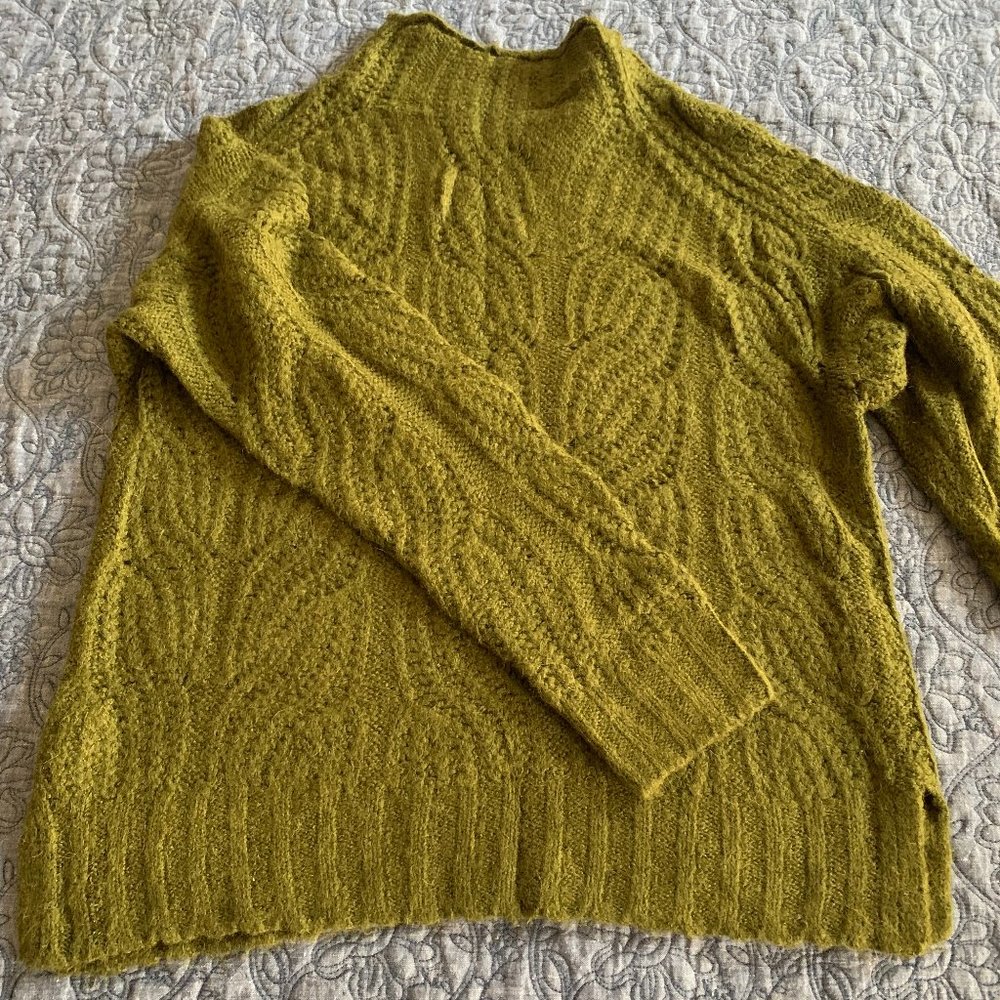 NWOT J. Crew Pointelle Cable Knit Sweater, sz Small, color Rich Olive.